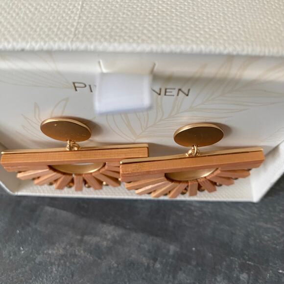 Pink Linen Boho Lightweight Wooden Half Circle Earrings NEW - Picture 3 of 6